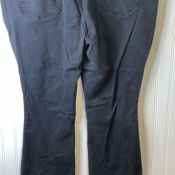 Terra And Sky Jeans Women’s 22W Bootcut Stretch Dark Wash Classic Denim Workwear - Picture 8 of 9